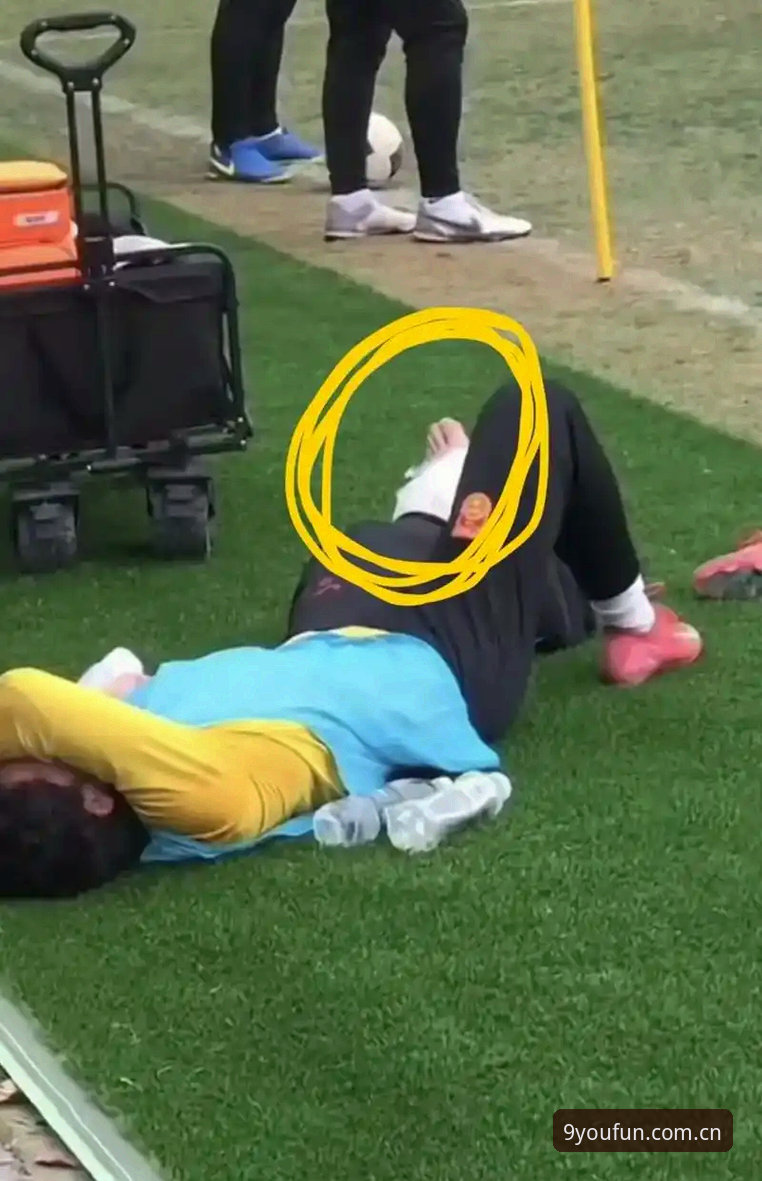 九游中国登录入口使用技巧 U19国足土伦杯生死战0-3溃败突尼斯——从小组惊艳到彻底出局,这支队伍的拼搏精神还剩多少?一场深度评测